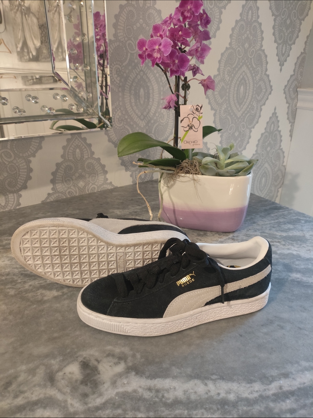 Puma Black Suede Sneakers with Light Gray Formstrip